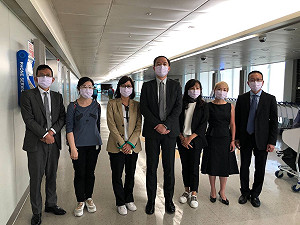 拒簽「一中承諾書」 台駐港辦事處7人遭要求「限時離境」今返台