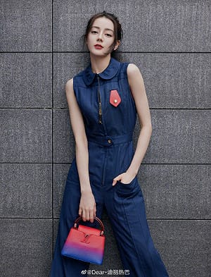 迪麗熱巴「班機困杜拜3天」缺席巴黎時尚週！網氣炸：太荒唐了