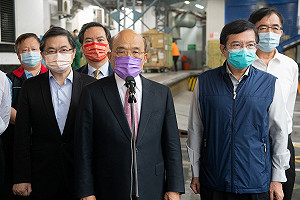 侯友宜提入境普篩 蘇貞昌：有許多偽陽、偽陰性問題