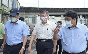 專論》在防疫公路上逆向行駛的柯文哲