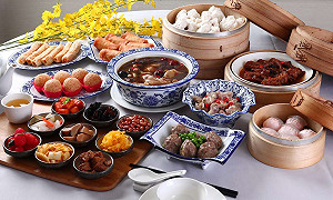 防疫守護高雄好味道 逾200家餐飲業者共推「雄夯宅美食」