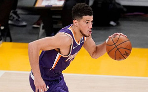 NBA／戴面具影響手感？布克、保羅上半場均只拿7分