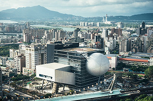 北藝中心40人染疫市府稱全數停工 議員揭謊言：77人被叫去趕工兩天