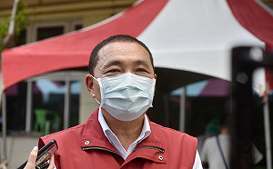 唐鳳疫苗接種預約平台將上路？ 侯友宜：新北以現行的網路及電話預約為主