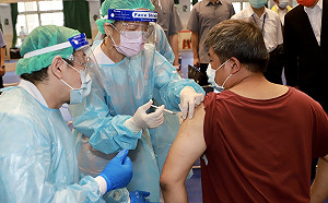 貨運司機打疫苗「被通知又取消」?公總:22日正式開打