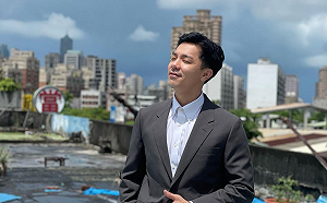 戒指卡住中指發黑！男星凌晨奔消防隊求助