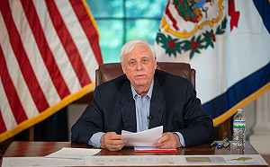 推廣疫苗需要一場「大量人類死亡」的災難? 美州長語出驚人