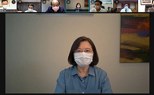 蔡英文：假訊息目的 就是打擊人民對指揮中心的信任