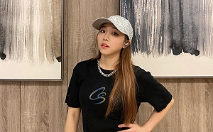 艾薇無預警飛回大馬！忍1年思鄉心切：終於可以吃到媽媽的飯了