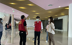 視察疫苗接種站  史哲籲18歲以上年輕人完成2個任務