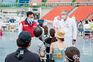 桃園孕婦莫德納專案為千名準媽媽完成接種 6大計程車隊提供貼心服務