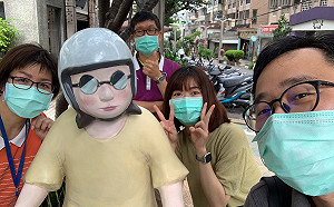 東海藝術街新地標─小阿飛騎檔車 老派之旅裝置藝術上路