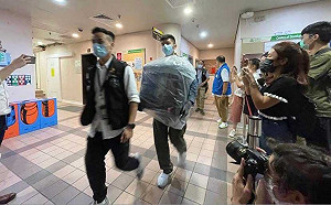 港大校方允港警國安處搜查學生會 審問學生數小時禁律師陪同