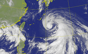 2力量拉扯決定烟花颱風「擦邊或登陸」!彭啟明:未來2天是關鍵