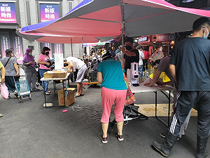 新北仍在三級警戒！ 板橋湳興市場民眾不配合還傷人 市府：將依法嚴懲