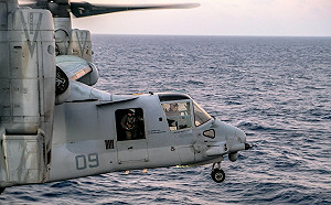 美軍「魚鷹」又惹事！空投物資訓練 400公斤貨物意外墜海