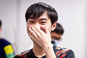 《英雄聯盟》睽違六年！TES選手創例行賽最高單殺紀錄