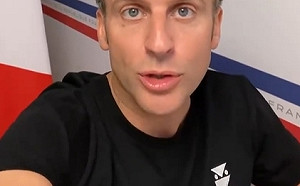 歪樓了! 馬克宏拍影片推廣疫苗 民眾卻紛問這T恤哪兒有在賣......