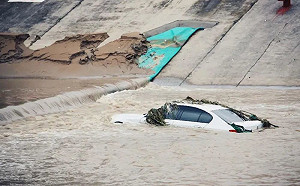 河南鄭州暴雨逾40萬輛車受損  損失64億人民幣 泡水車可能再度流入市場