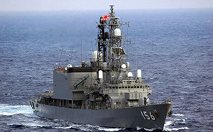 踩進紅線？日艦「瀨戶霧號」穿越南海爭議島礁 解放軍沒反應…