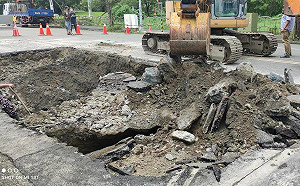 豪雨後道路破損連連 高市府修補坑洞疲於奔命