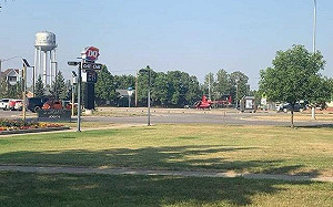 太隨性! 直升機突然降落小鎮竟然只為這件事 駕駛遭起訴