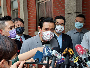 馬英九軍人節發文致敬 王浩宇留言踢館：別忘哪個總統壓低國防預算