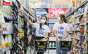 去年才買完頂好超市 為何台灣家樂福頻傳出售？統一、遠百、全聯誰會出手？