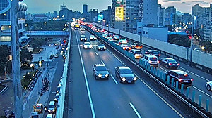 交大：市民、建國高架已設科技執法