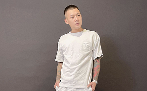 網紅「鳳梨」收加拿大粉絲來信！震驚：以後開直播要用英文