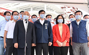 五倍券是最好的限期使用現金 蘇貞昌：各部會加碼推出 盼促經濟活絡