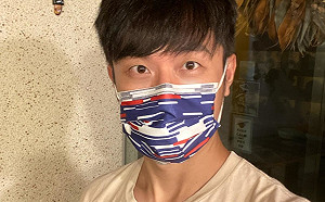 高端疫苗開打首日 焦糖哥哥嗨喊：歡迎大家來見證我成為高端人士