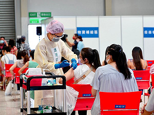 憂大學開學防疫 蔡炳坤：大學生、老師大部分還沒打疫苗