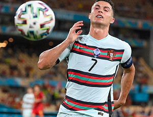 絕代雙驕有望同隊？巴黎可能買C羅