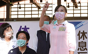 正副總統打假針？護理長：我們有醫療專業 不需多做解釋 