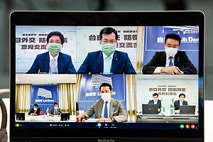 台灣日本執政黨首次會談：對中國軍機騷擾同表憂慮