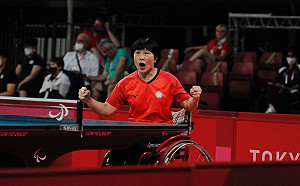 台灣最強「桌球阿嬤」盧碧春晉八強