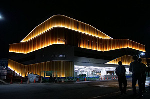 青春山海線打卡「金」地標 新北金山立體停車場8月底完工 