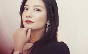 趙薇又出事？名下三家公司6600萬元股權遭凍結