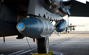 「全家」都反艦！美國空軍測試戰機投射新型JDAM 攻擊移動中海上目標