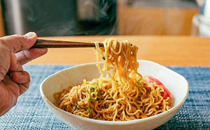 印尼泡麵怎炒好吃？她多2物秒升級