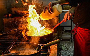 炒牛肉直接下鍋超外行？他教3重點