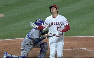 仰天長嘯！大谷被三振露出無奈表情