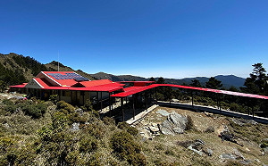 內政部：11/2起山屋及宗教團體通鋪住宿 限原數量的1/2