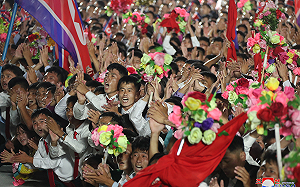 中國服裝廠被查獲使用北韓奴工 遭加國服裝公司下架