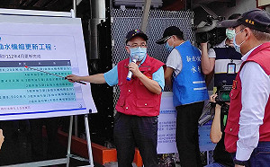 侯友宜視察華江抽水站 確認啟動機組操作無礙