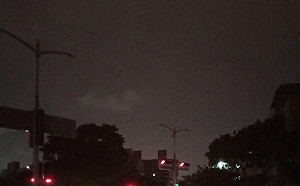 颱風來前先傳災情!鳳山無預警停電 台電搶修中
