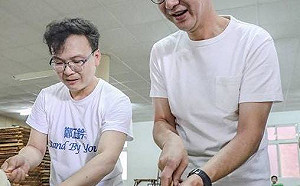 朱立倫與主流民意站在一起?藍委PO合照力挺