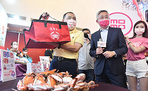 新北市長侯友宜盼萬里蟹產業永續發展