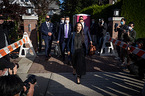 華為公主孟晚舟囚3年獲釋｢抱律師哭｣遭中國關押2加拿大人亦將返國